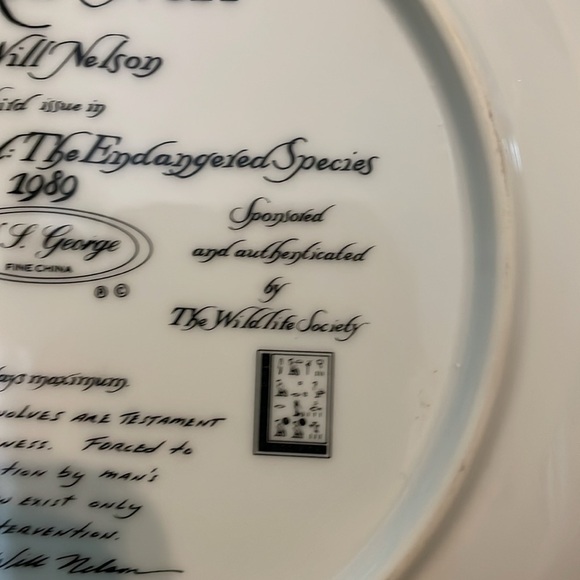 The Red Wolf Will Nelson Vintage Last of Their Kind: Endangered Species Plate - Picture 9 of 16